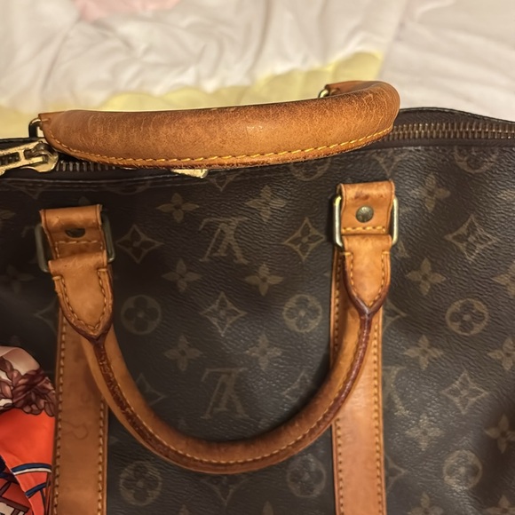 - Louis Vuitton Monogram Keep All Bandouliere 55 Bag - Picture 10 of 11